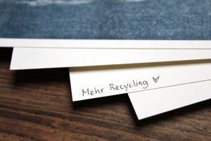 Nachhaltiges Recyclingpapier und Kunst