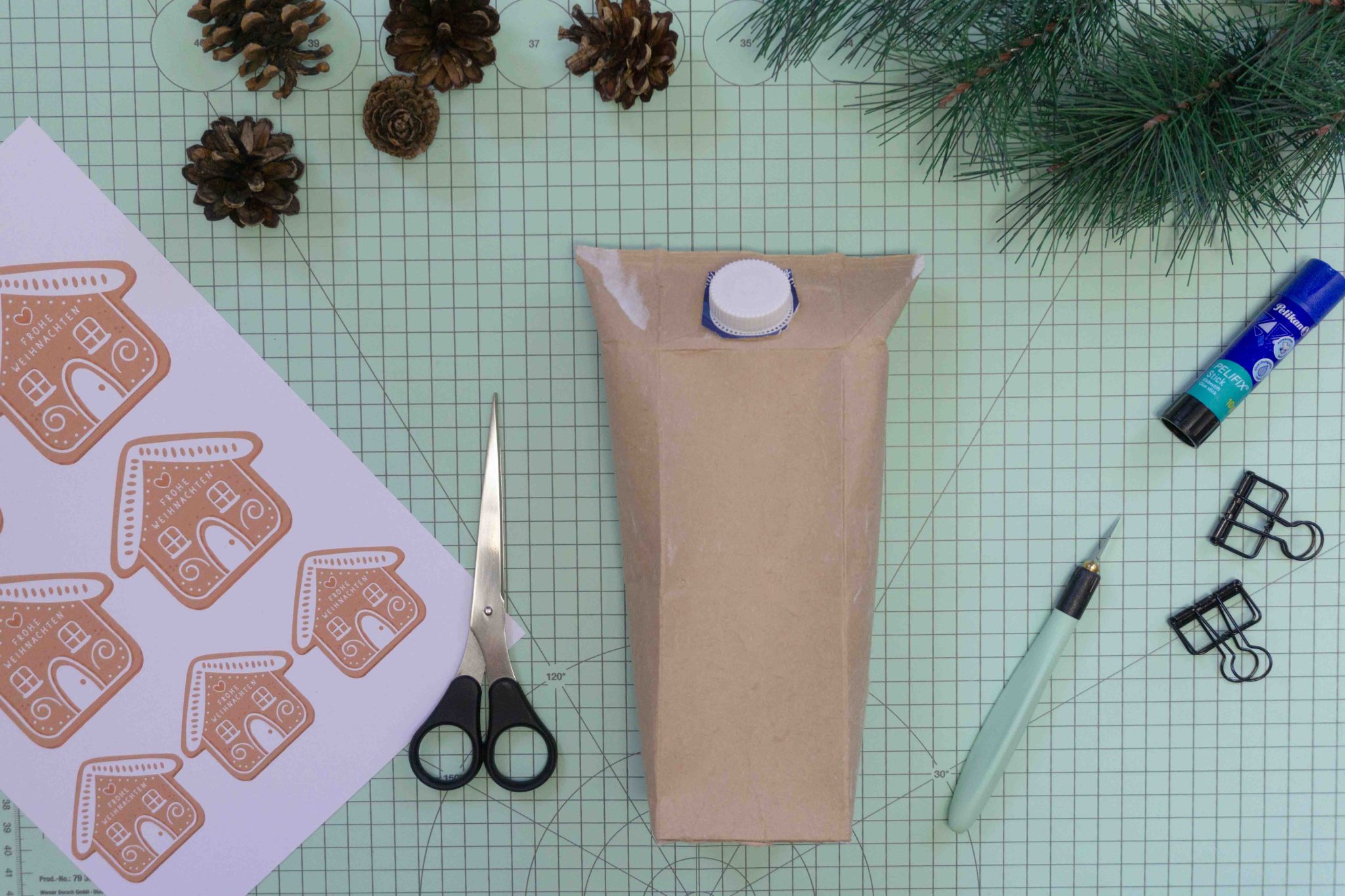 Nachhaltige Keksverpackung für Weihnachten basteln Upcycling Geschenk