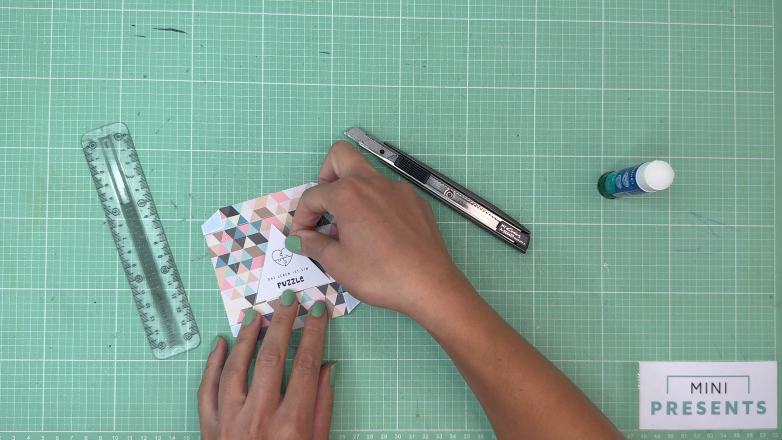 Puzzle Explosionsbox Bastelvorlage