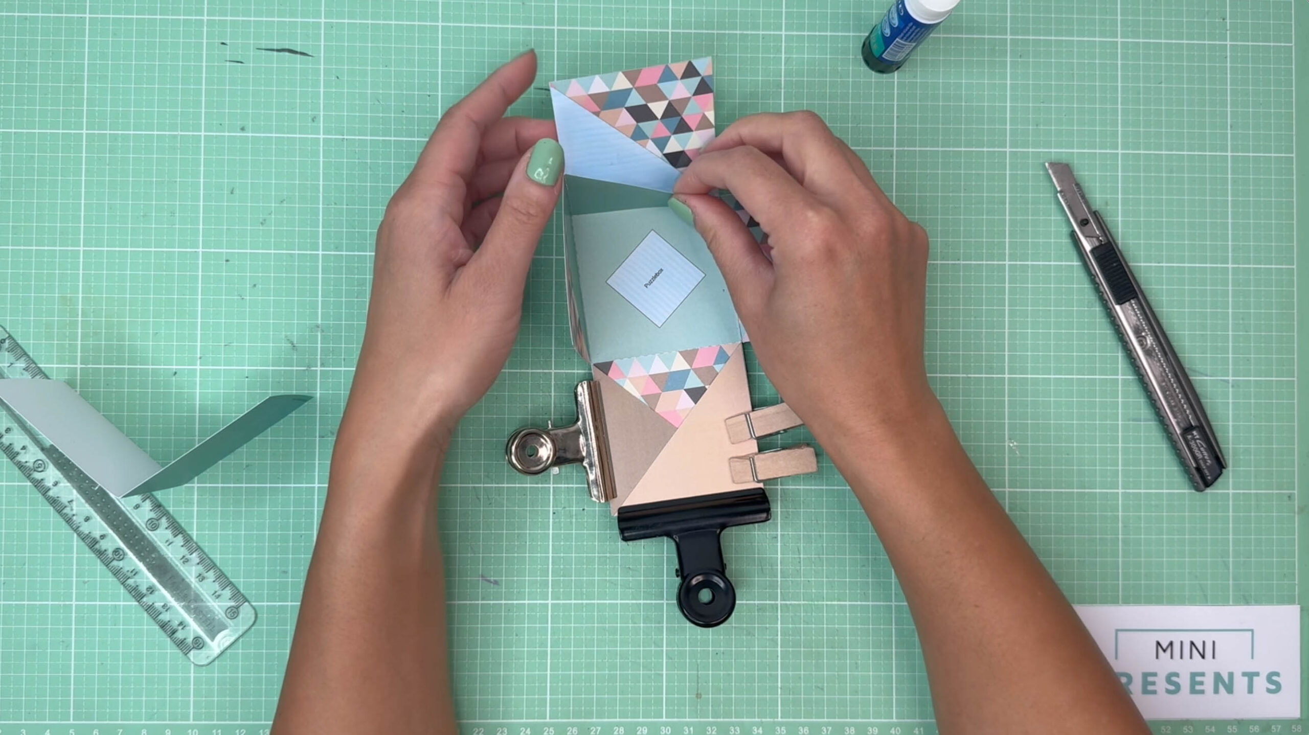 Explosionsbox Bastelanleitung