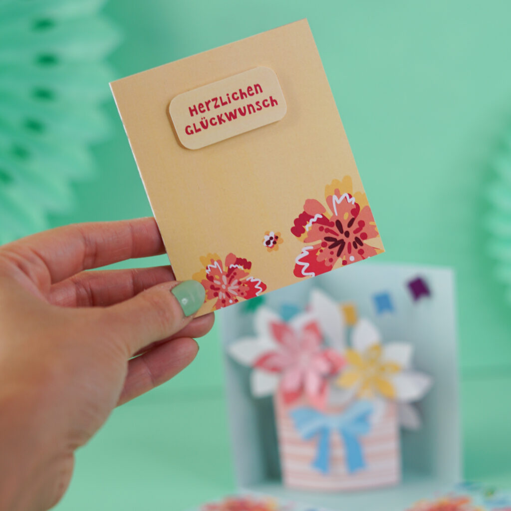 Blumenstrauß Explosionsbox selber machen