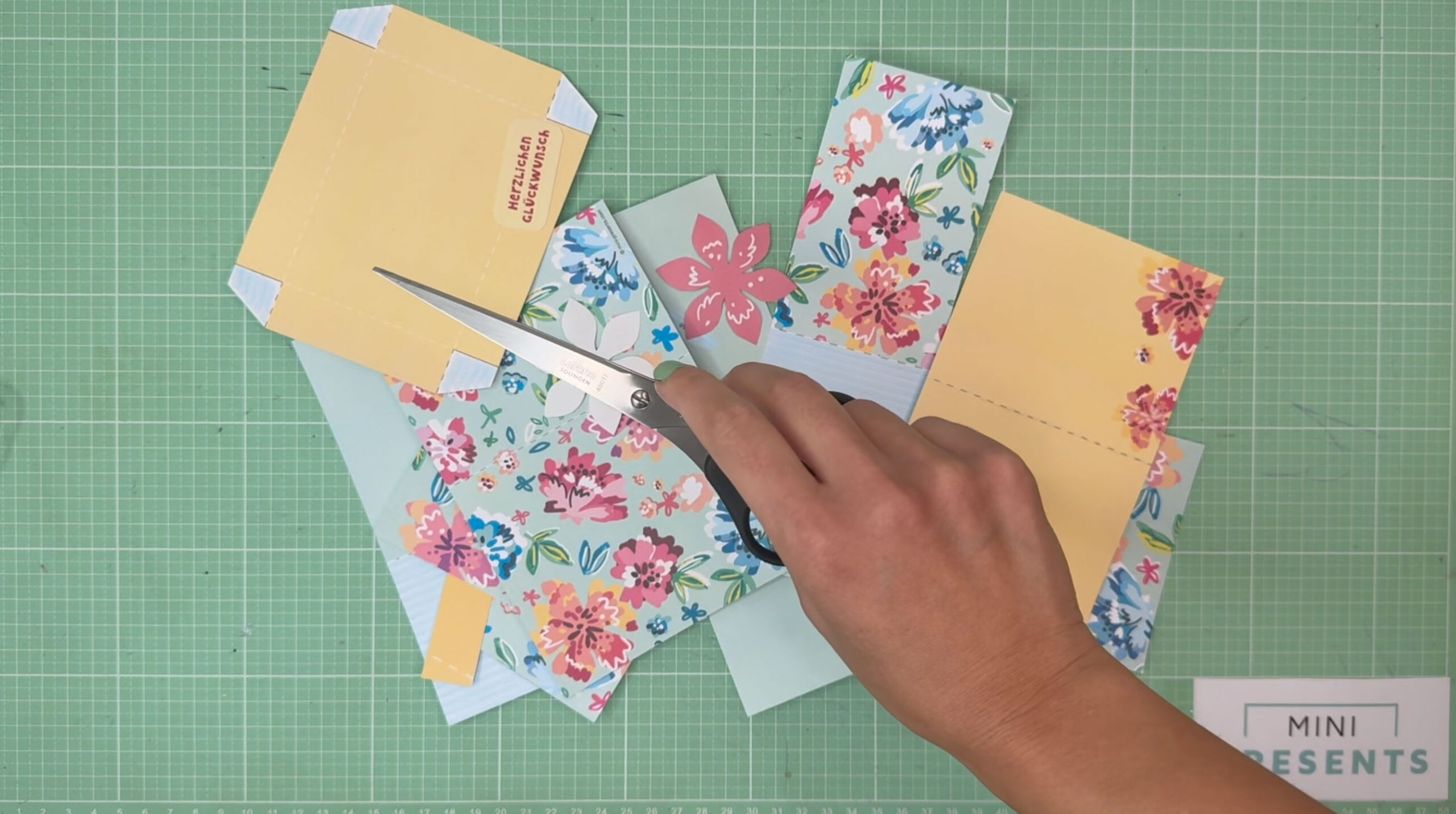 Bastelanleitung Blumen Explosionsbox