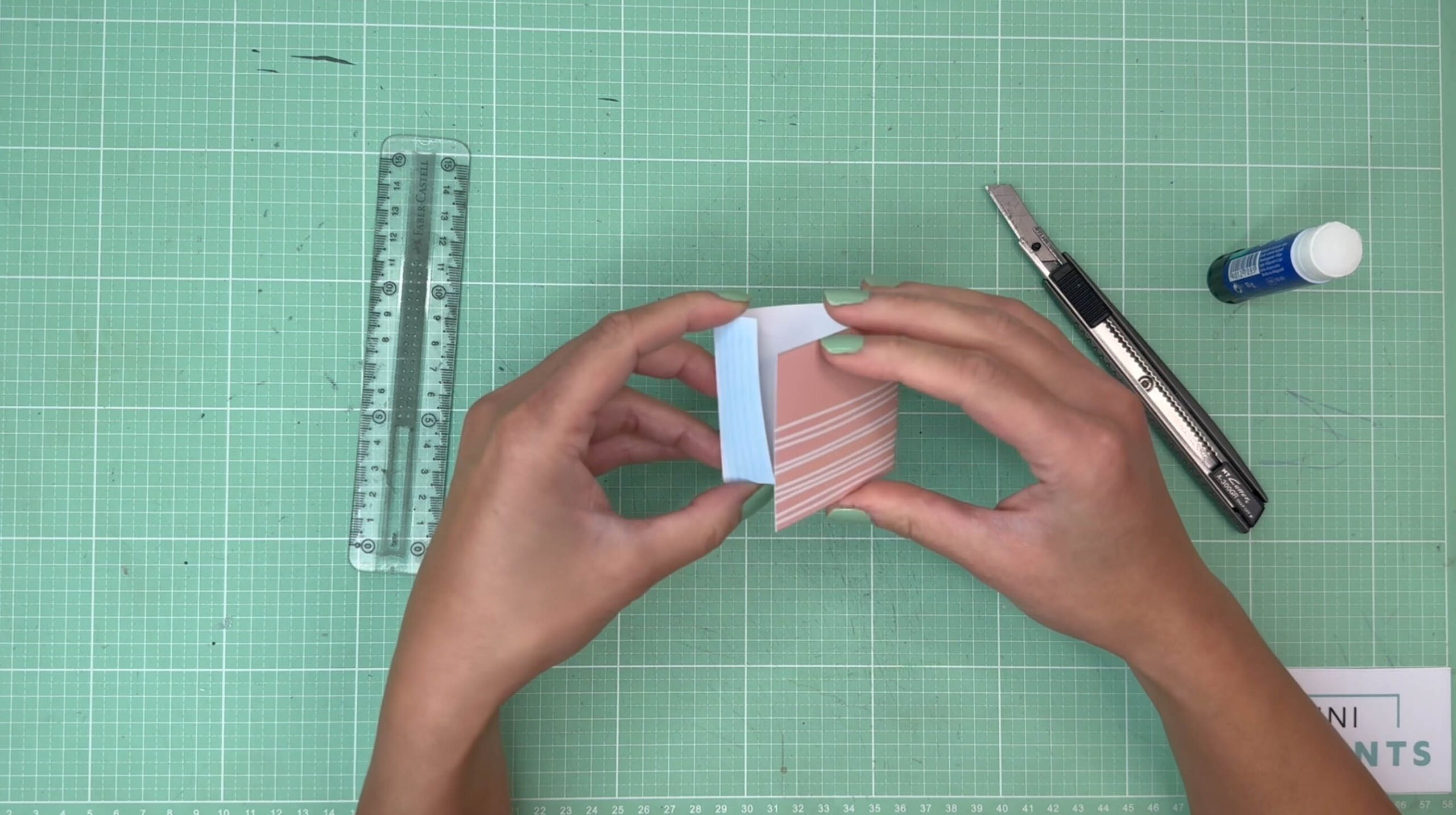 Bastelanleitung Blumen Explosionsbox