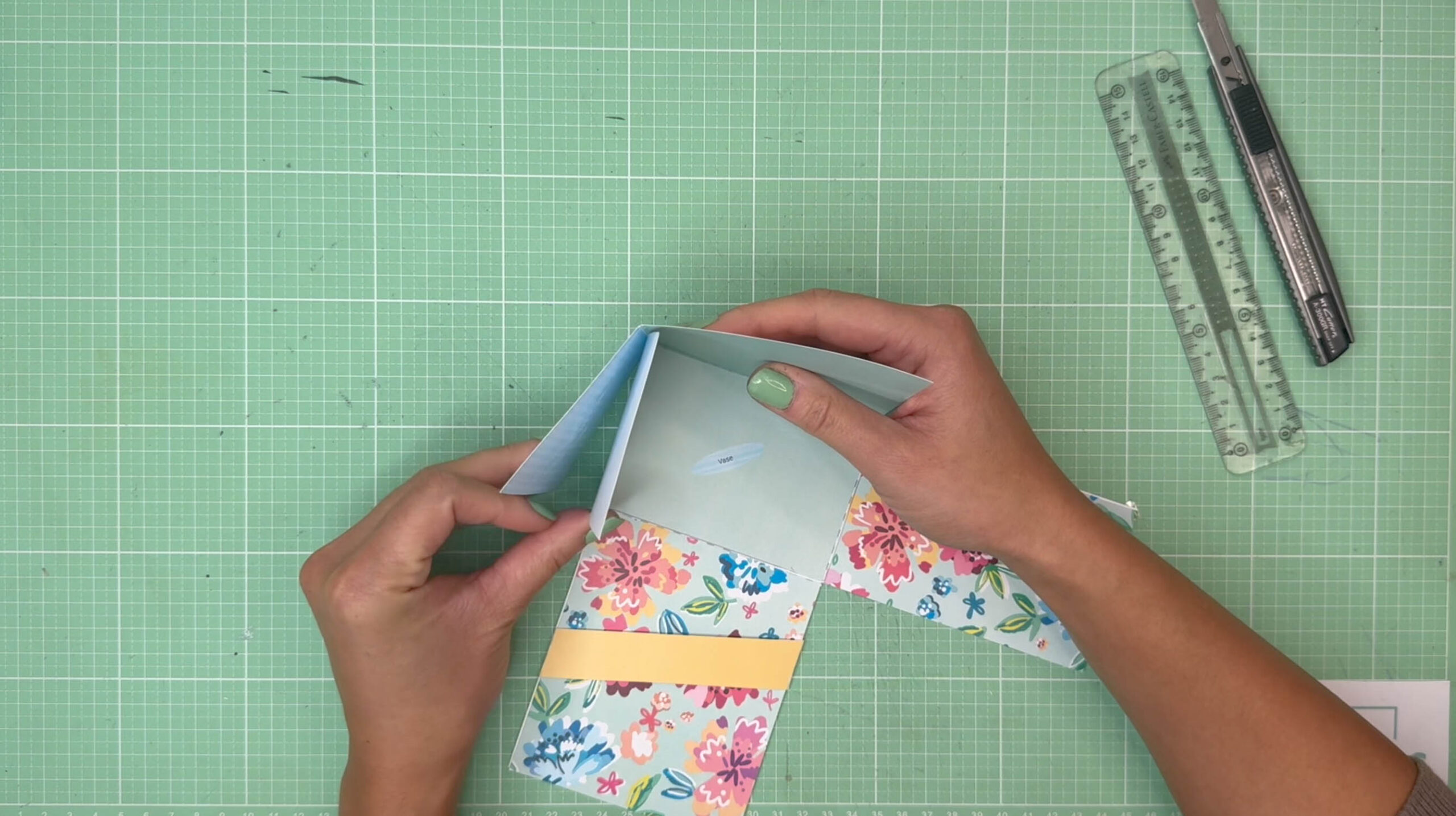 Bastelanleitung Blumen Explosionsbox