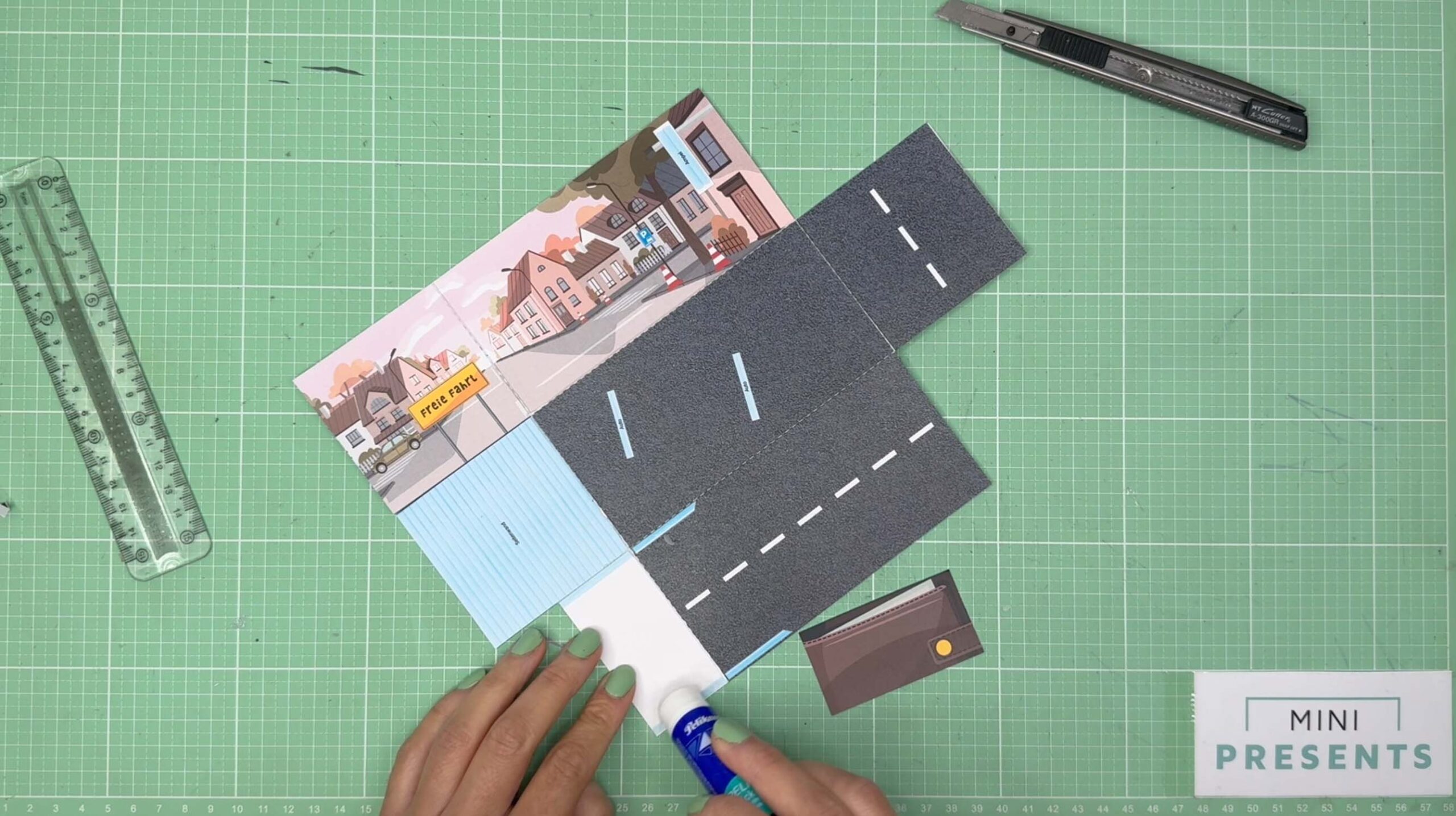 Bastelanleitung Führerschein Geldgeschenk Explosionsbox basteln