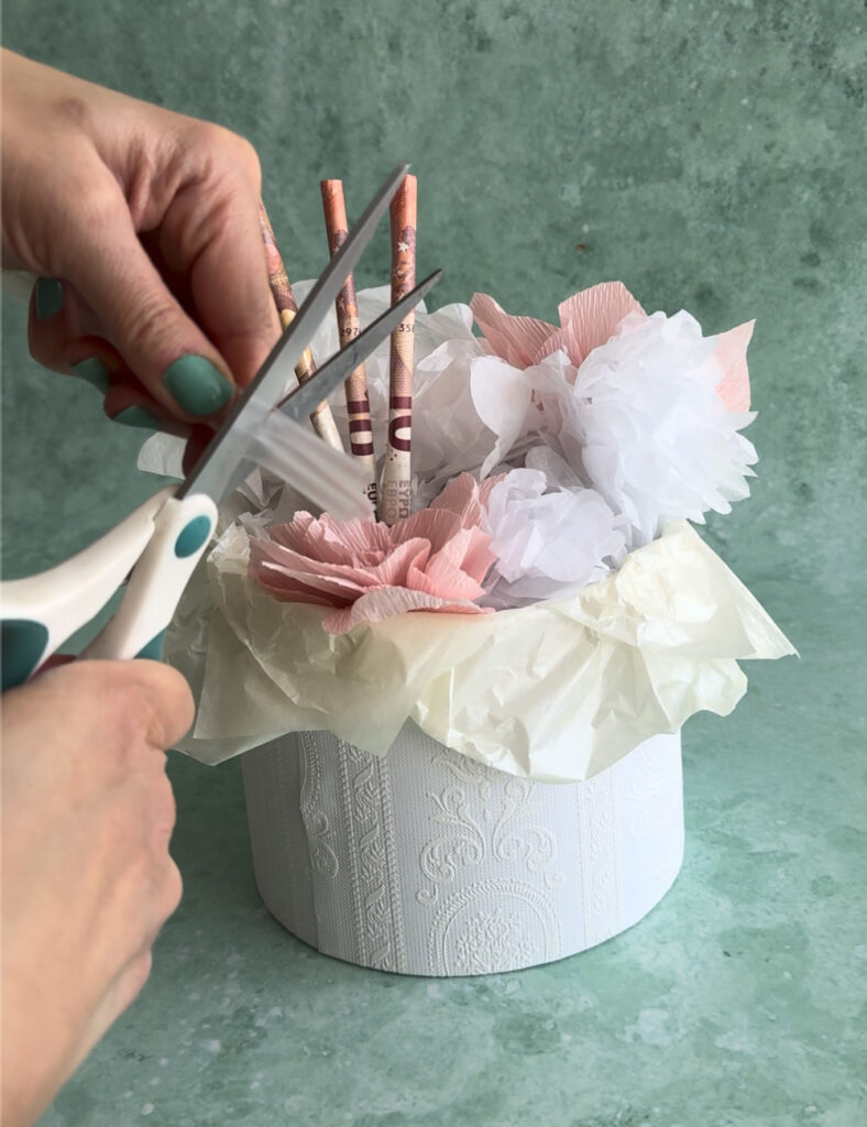 Hochzeitsgeschenk Papierblumen selber machen