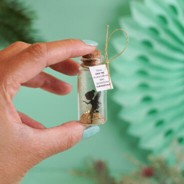 Fee im Glas mit Glitzer als Wichtelgeschenk last minute