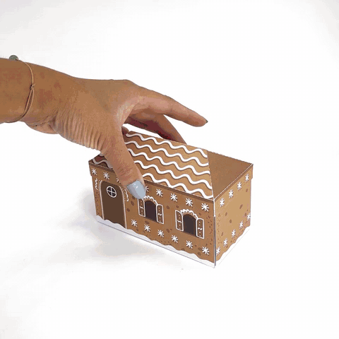 Aufgeklappte DIY Explosionsbox als Geldgeschenk zu Weihnachten mit Weihnachtsbäckerei, Kamin, Küche und Tannenbaum aus Papier